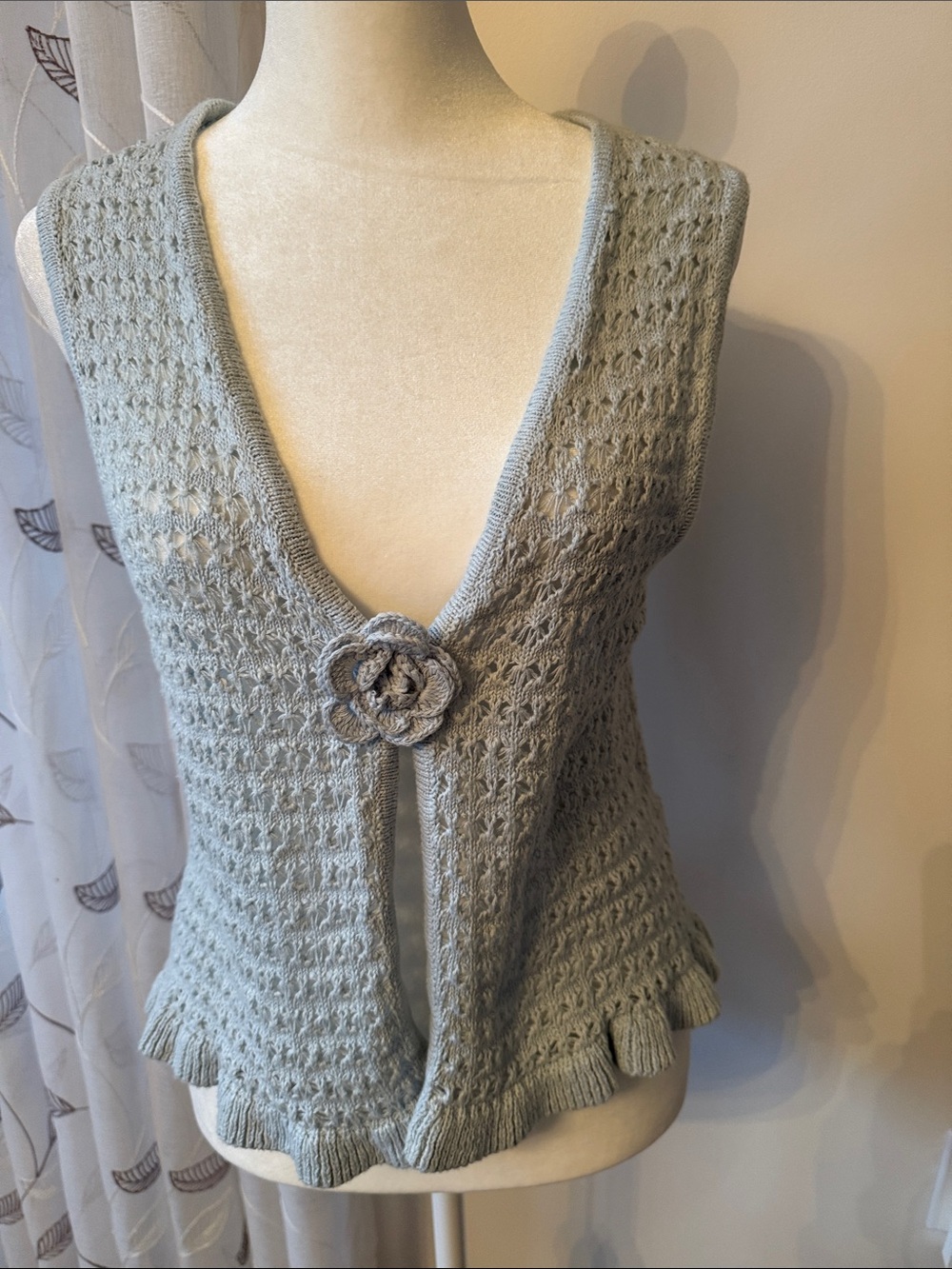 Crochet Knit Sleeveless Vest with Flower Closure - Light Blue